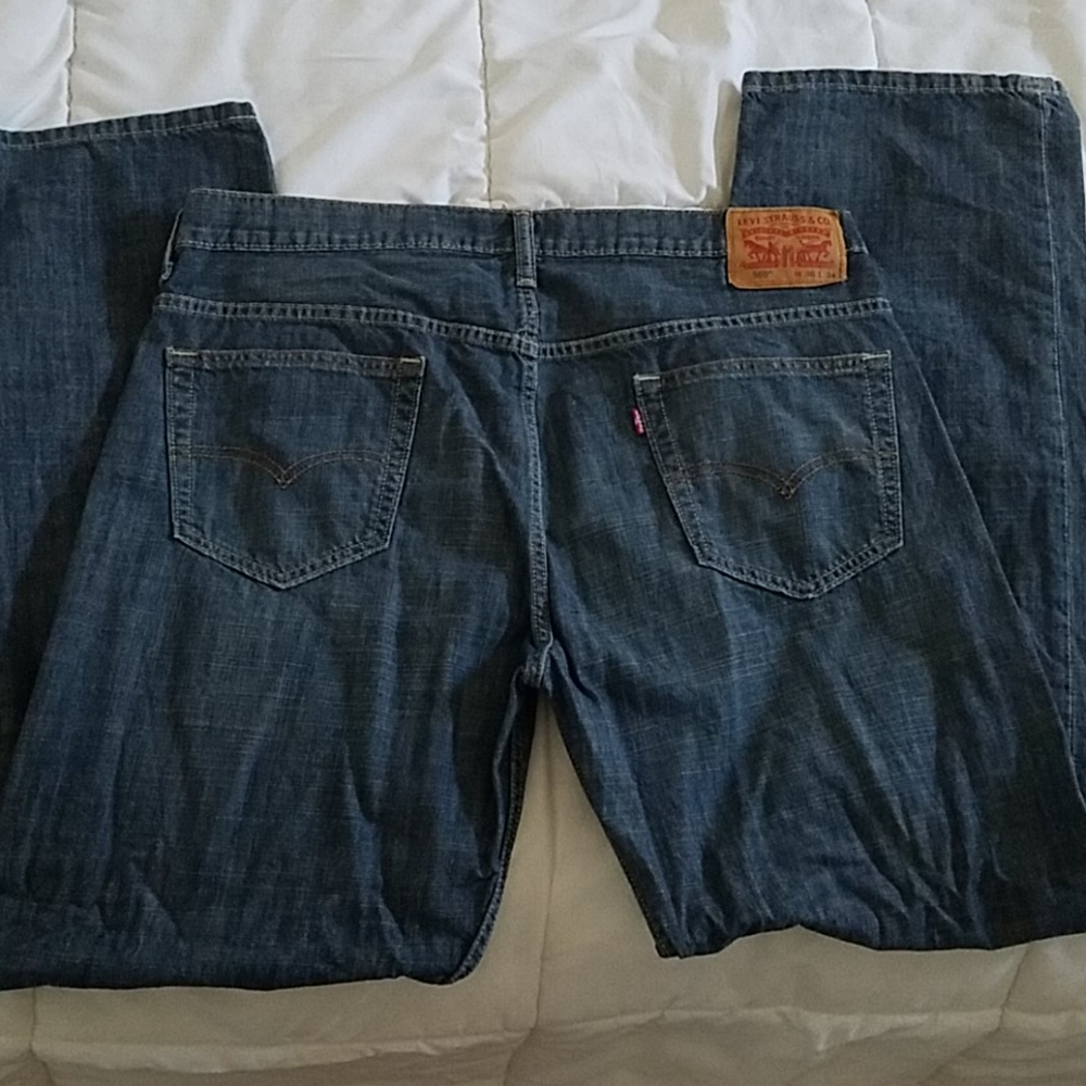 569 Levi's W36 L34